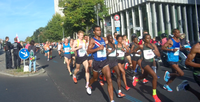 Beim Berlin Marathon 2018 wurden direkt zwei neue Rekorde aufgestellt © C.Suthorn_cc-by-sa-4.0_ commons.wikimedia.org