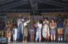Die Designerin Marami mit den Models nach ihrer erfolgreichen Modenschau © Afrika Medien Zentrum